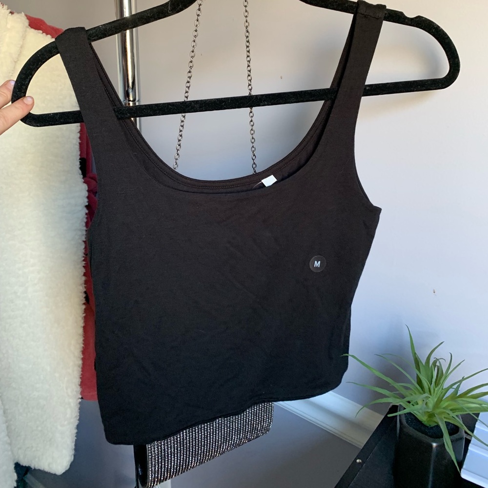 Basic Black Crop Top